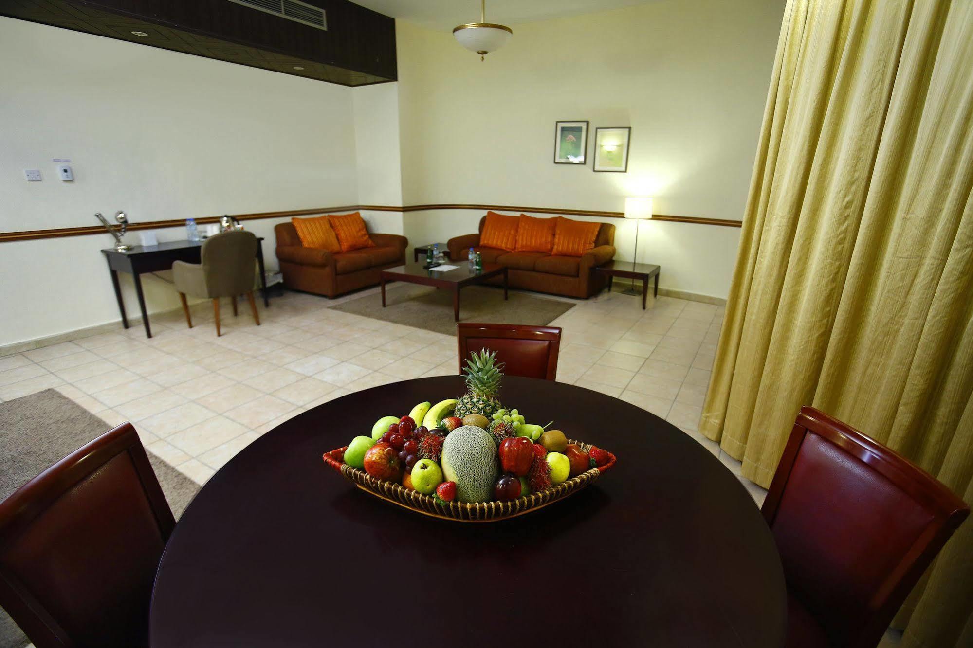 One To One Hotel & Resort Ain Al Faida Аль-Айн Экстерьер фото